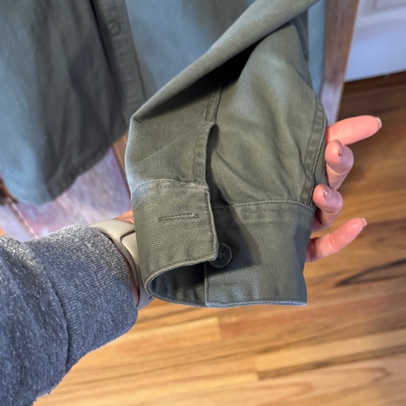 Hollister Men's Green Jacket size large. Chore Coat - Picture 5 of 13